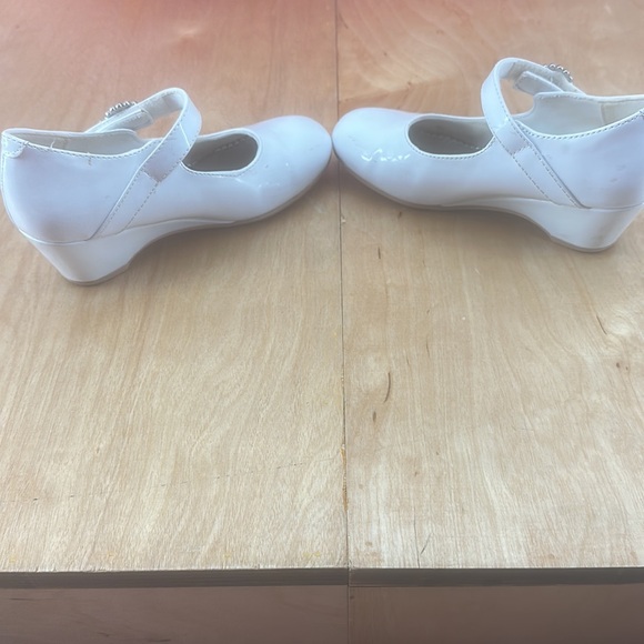 Christie & Jill girls white dress patent pageant shoe with bling accent size 1 - Picture 5 of 6